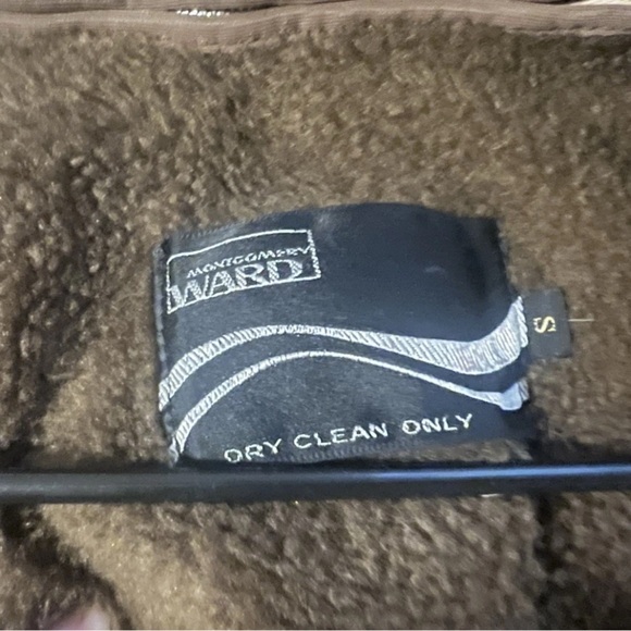 Brown suede vintage fringe Jacket - Picture 4 of 7